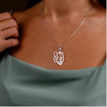 Сребърен медальон Майчина прегръдка Сребърен медальон Майчина прегръдка