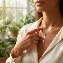 Сребърен медальон Кръст с име по избор Сребърен медальон Кръст с име по избор