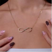 Златно колие безкрайност с циркони Златно колие безкрайност с циркони