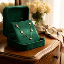 Златно колие с циркон и кръгчета с букви по избор