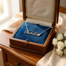 Сребърно колие с име по избор и сърце Сребърно колие с име по избор и сърце