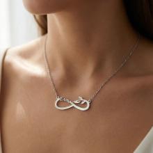 Сребърно колие с безкрайност и име по избор