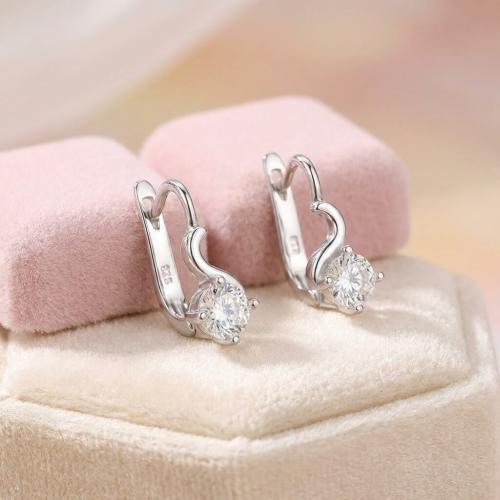 Сребърни обеци с циркони 7322