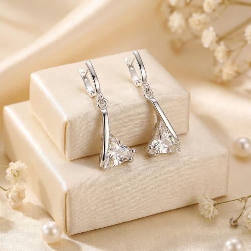 Сребърни Обеци С Циркони 7328