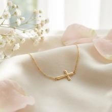 Златна Гривна с кръст