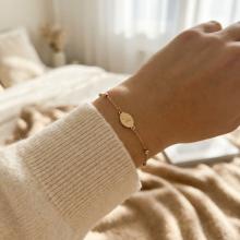 Златна гривна с плочка Дорика