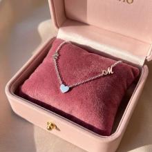 Сребърно колие със сърце и буква по избор Сребърно колие със сърце и буква по избор