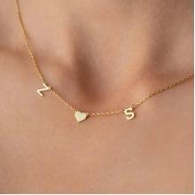 Златно колие с инициали