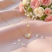 Златно колие Любов с циркони