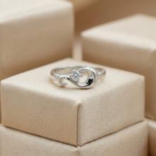 Сребърен пръстен с циркон Безкрайност