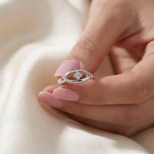 Сребърен пръстен Iris с цирконий