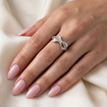 Сребърен пръстен с панделка