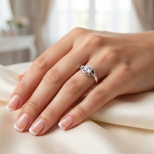  Сребърен пръстен с цирконий