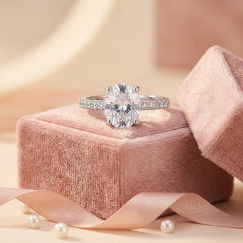  Сребърен пръстен с циркон