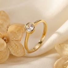 Годежен златен пръстен с циркон