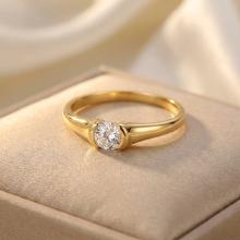 Годежен златен пръстен с циркон