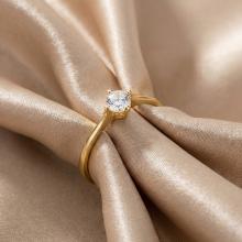 Годежен златен пръстен с циркон