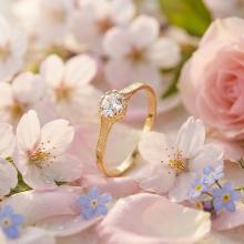 Годежен златен пръстен с циркон Годежен златен пръстен с циркон