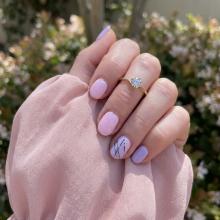 Годежен златен пръстен с циркон Годежен златен пръстен с циркон