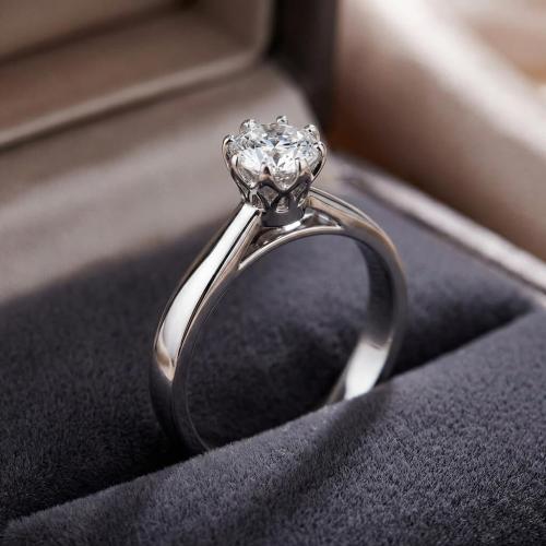 Дамски златен пръстен Queen Anne