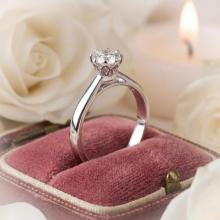 Дамски златен пръстен Queen Anne Дамски златен пръстен Queen Anne