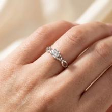 Златен пръстен Infinity