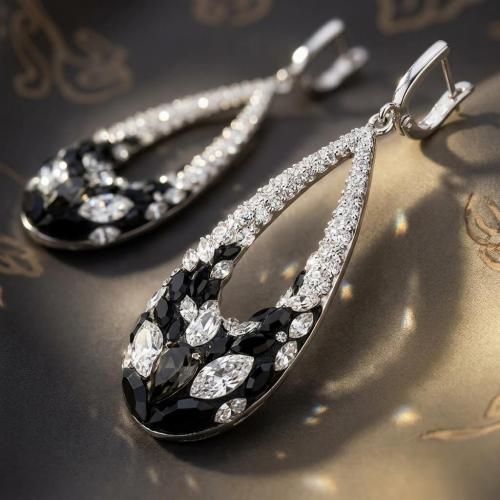 Сребърни Обеци С Кристали От Sw® SO371 Black Marquise