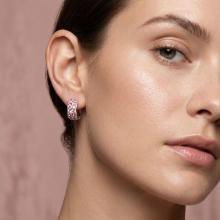 Сребърни обеци халки Valencia с кристали от Sw® Rose Shade Сребърни обеци халки Valencia с кристали от Sw® Rose Shade