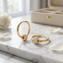 Златни обеци халки с бели циркони Златни обеци халки с бели циркони