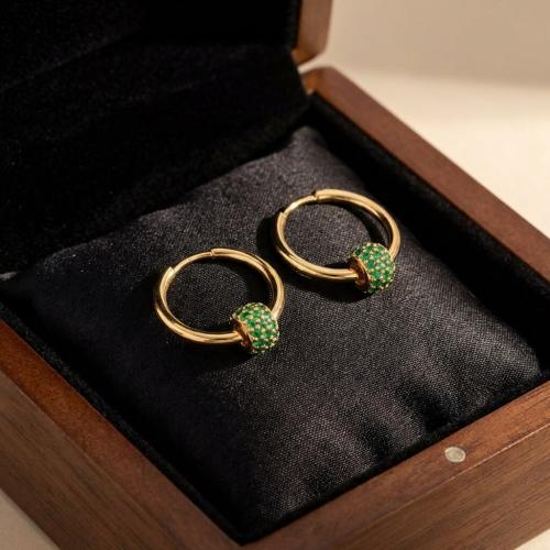 Златни обеци халки със зелени циркони