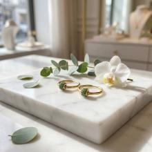 Златни обеци халки със зелени циркони Златни обеци халки със зелени циркони