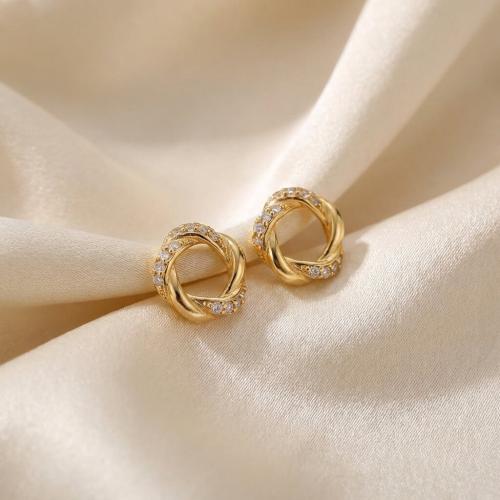 Златни обеци Магия