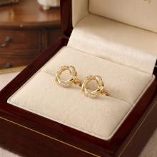 Златни обеци Магия