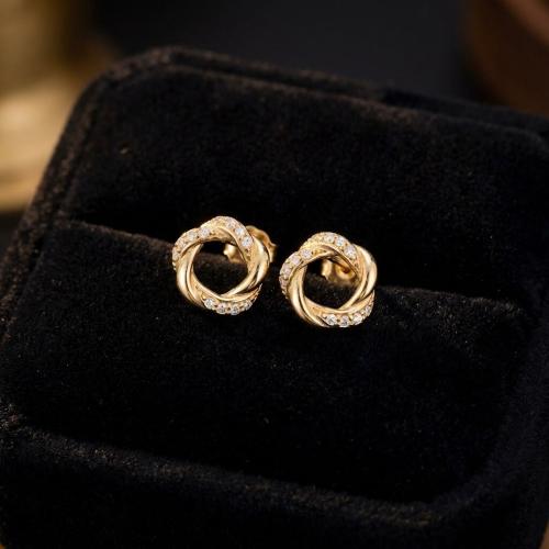 Златни обеци Магия