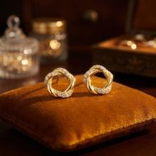 Златни обеци Магия