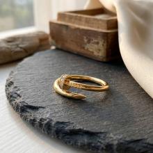 Дамски златен пръстен Пирон Дамски златен пръстен Пирон