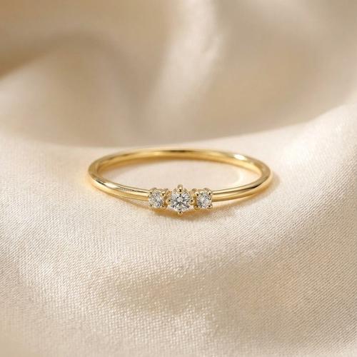 Диамантен годежен пръстен