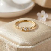 Диамантен годежен пръстен