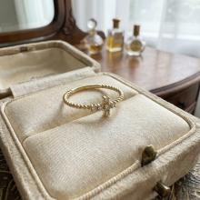 Диамантен годежен пръстен