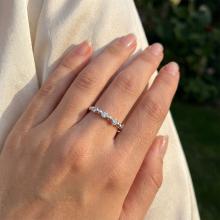 Диамантен годежен пръстен