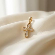 Златно кръстче с циркони