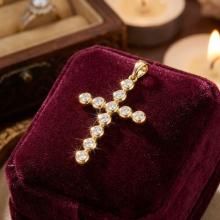 Златно кръстче с циркони