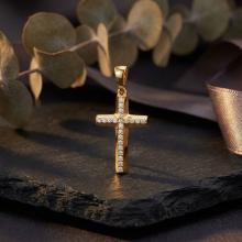 Златно кръстче с циркони Златно кръстче с циркони