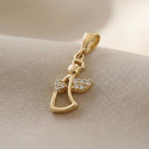 Златно ангелче с циркони