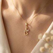 Златно ангелче с циркони