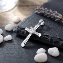 Златно кръстче с циркони