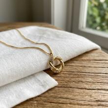 Златно колие "Магия"