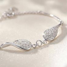 Сребърна гривна с кристали от Sw® SG405 Crystal Сребърна гривна с кристали от Sw® SG405 Crystal