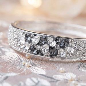 Сребърна гривна с кристали от Sw® SG417 Crystal and Steel Drops