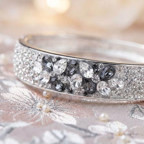 Сребърна гривна с кристали от Sw® SG417 Crystal and Steel Drops